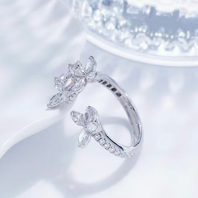 18K金 1克拉 冰雪蝶戀鑽石戒指 - Juyao鉅曜