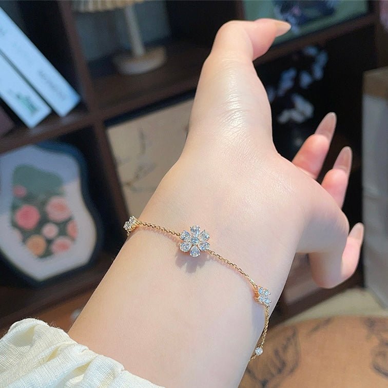 18K 法式輕奢花朵鑽石手鍊 - Juyao鉅曜
