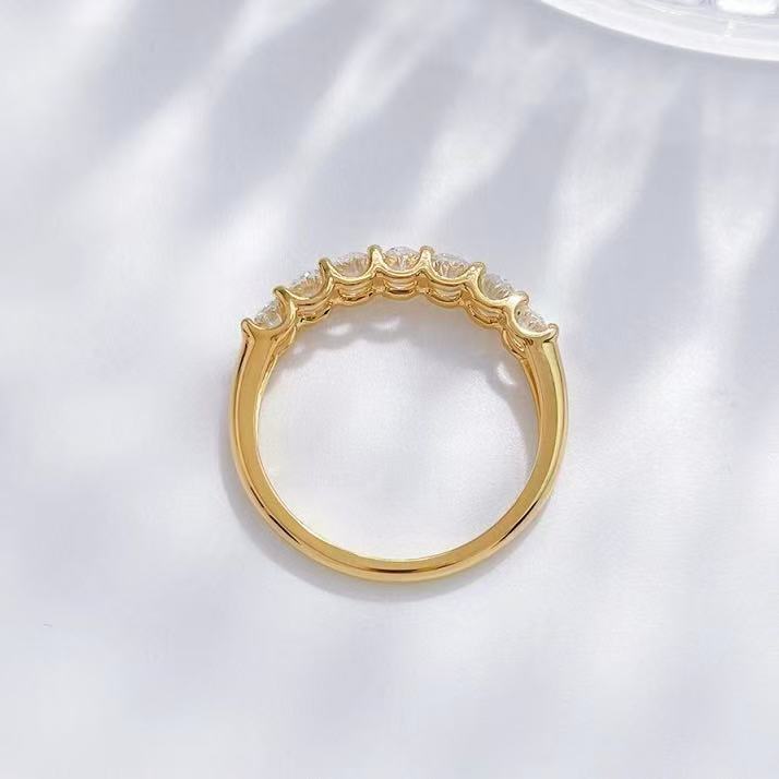 18K金 經典排鑲半圈鑽戒 - Juyao鉅曜