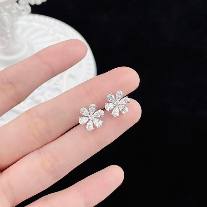 18K金 星芒花語鑽石耳環 - Juyao鉅曜