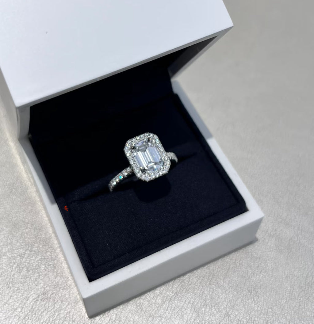 18K金 IGI 2克拉 祖母綠切割輕奢鑽戒 - Juyao鉅曜