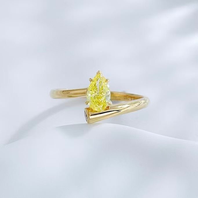 18K金 IGI 50分 稜光水滴黃鑽戒指 - Juyao鉅曜
