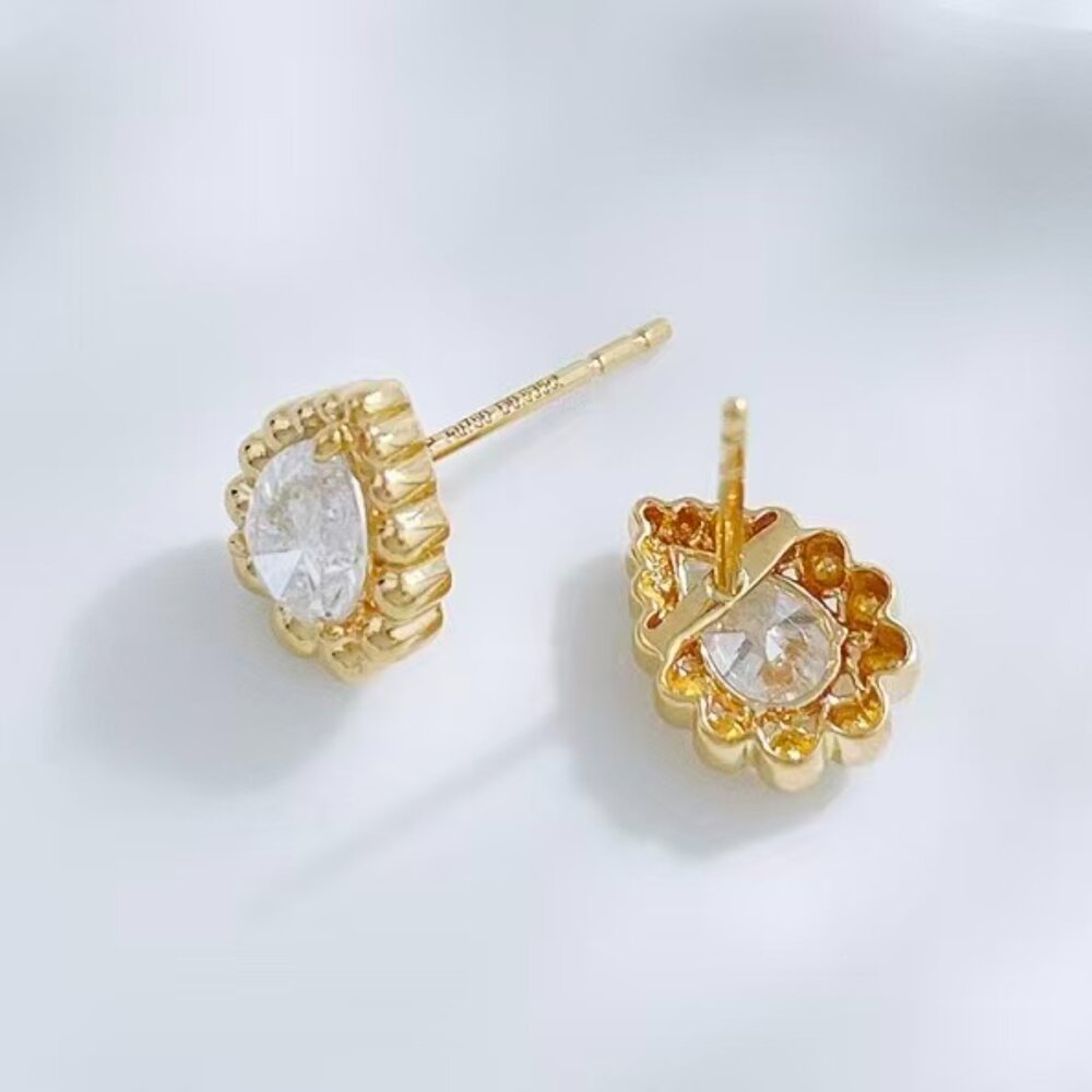 18K金 50分 璀璨水滴鑽石耳環