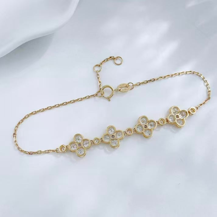 18K金 冬韻雪花鑽石手鍊