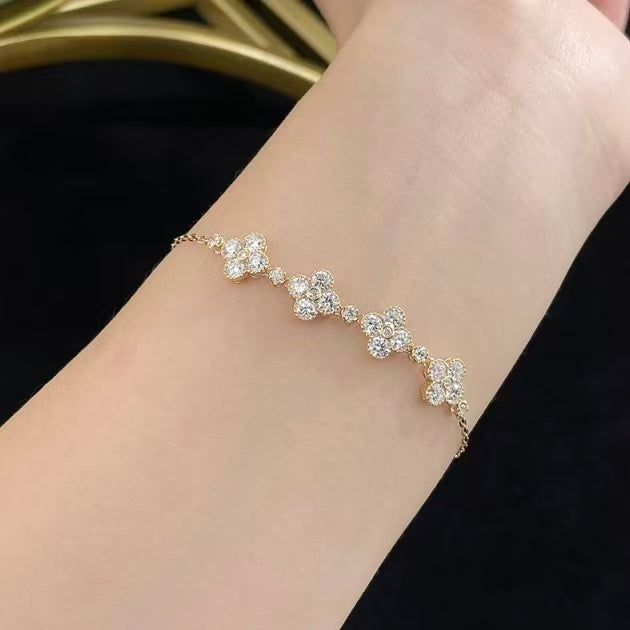 18K金 冬韻雪花鑽石手鍊