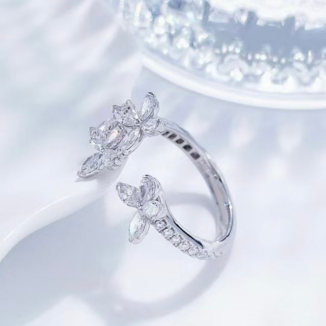18K金 1克拉 冰雪蝶戀鑽石戒指