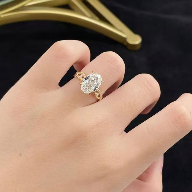 18K金 IGI 3克拉 冬日金光橢圓鑽戒