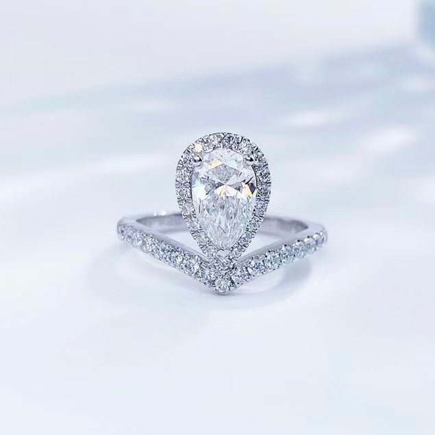 鉑金PT950 IGI 1克拉 豪華公主水滴鑽石戒指 - Juyao鉅曜