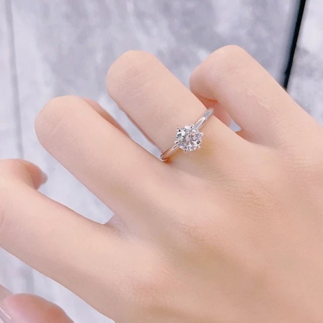 鉑金PT950 IGI 1克拉 時尚簡約六爪鑽石戒指 - Juyao鉅曜