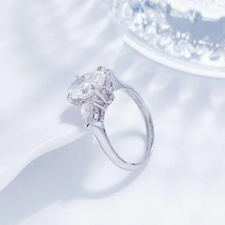 鉑金PT950 IGI 2克拉 星芒流光鑽石戒指 - Juyao鉅曜