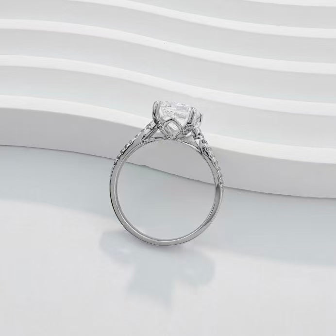 鉑金PT950 IGI 3克拉 聖誕寶盒祖母綠切割鑽戒 - Juyao鉅曜