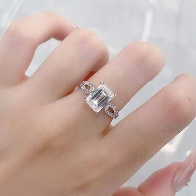 鉑金PT950 IGI 3克拉 聖誕寶盒祖母綠切割鑽戒 - Juyao鉅曜