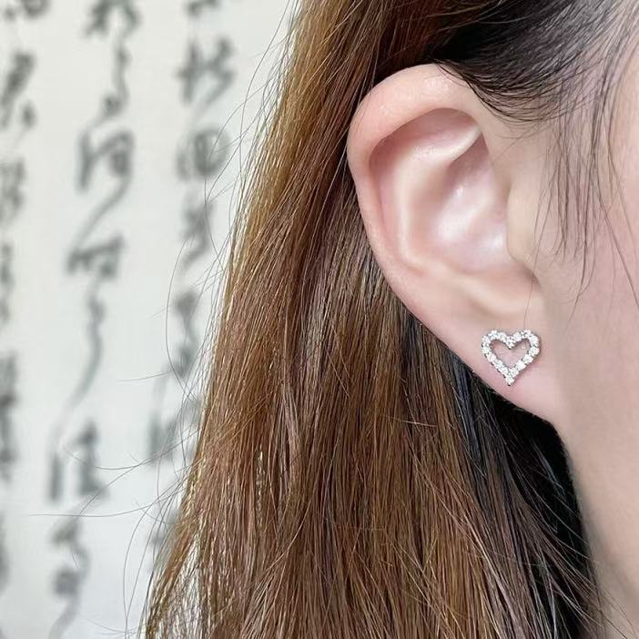 S925銀 碎鑽心跳愛心鑽石耳環 - Juyao鉅曜